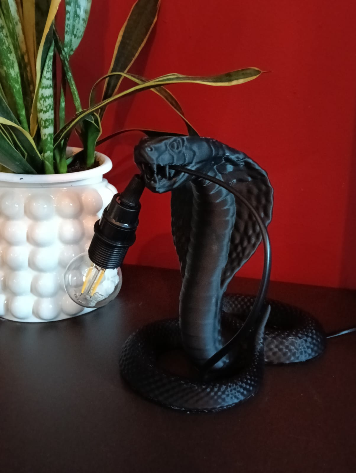 Cobra Strike Light: Lampada di Design in Stampa 3D –L= 24cm